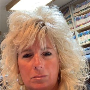 Meet your Posher, Gina